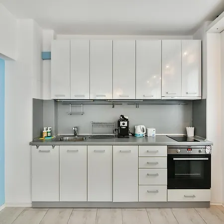 Apartment Gem For 2 Next To